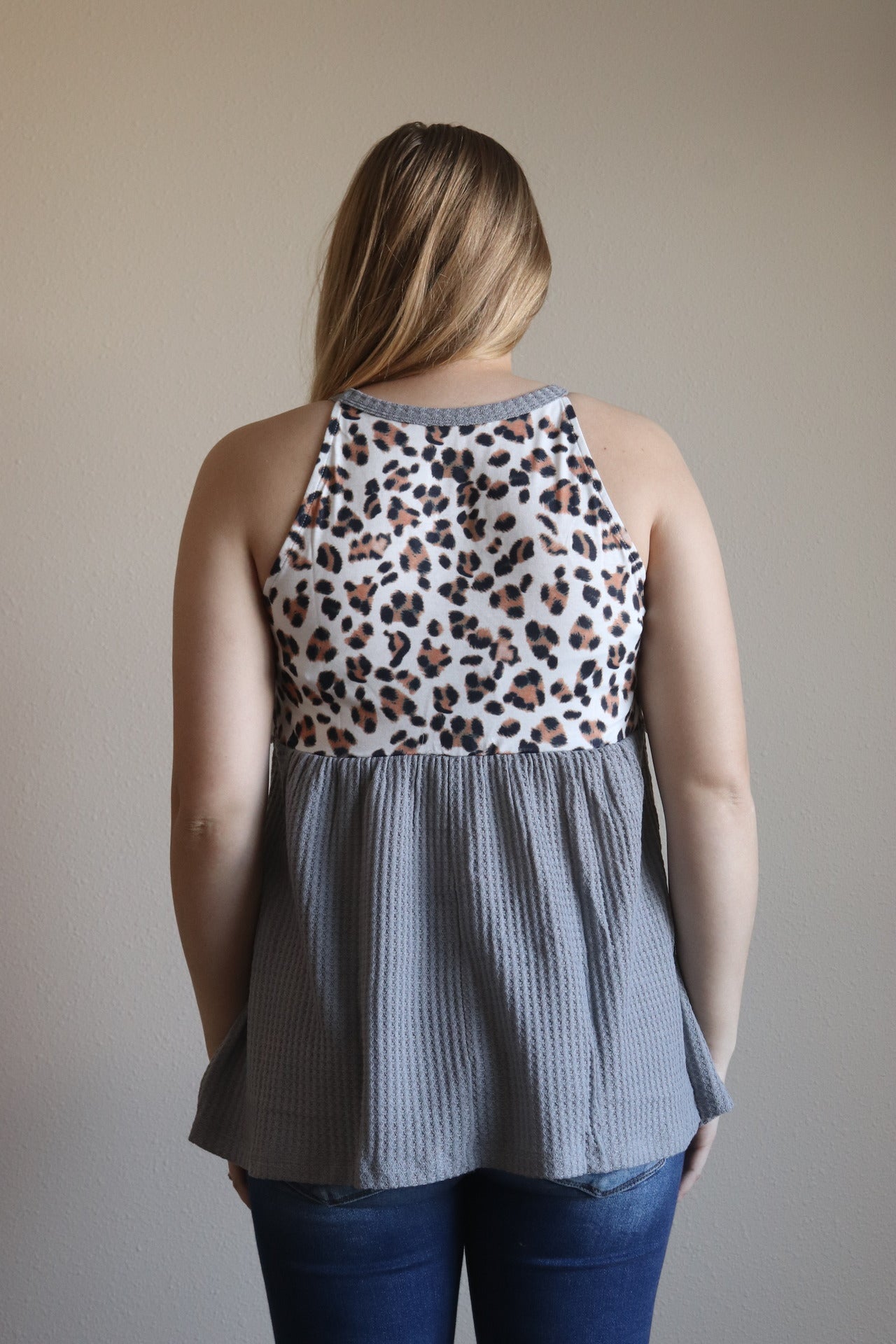 Gray Leopard Tank