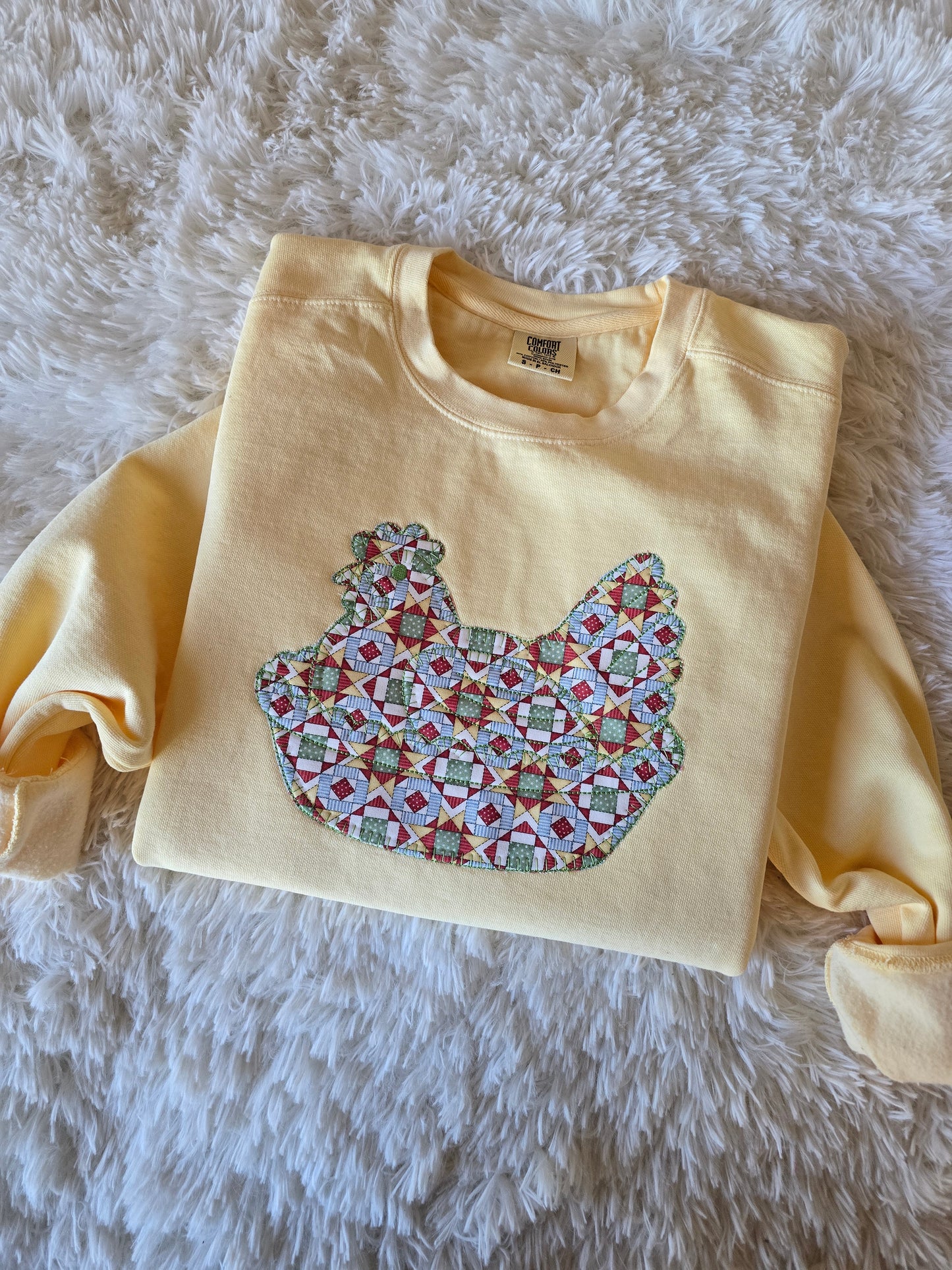 Embroidered Hen on a Nest Sweatshirt (Quilt)