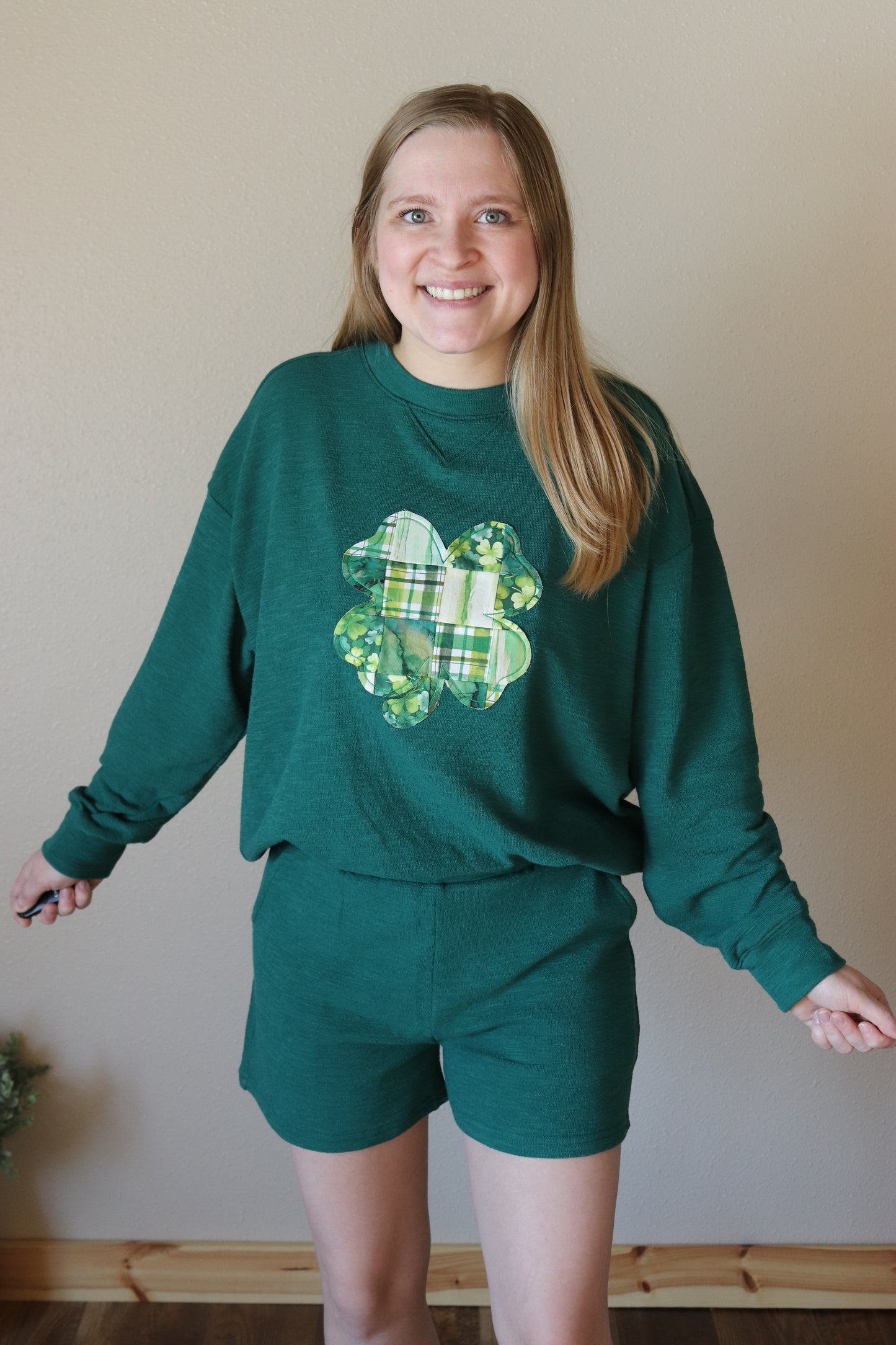 Hunter Green Patchwork Clover Embroidered Set