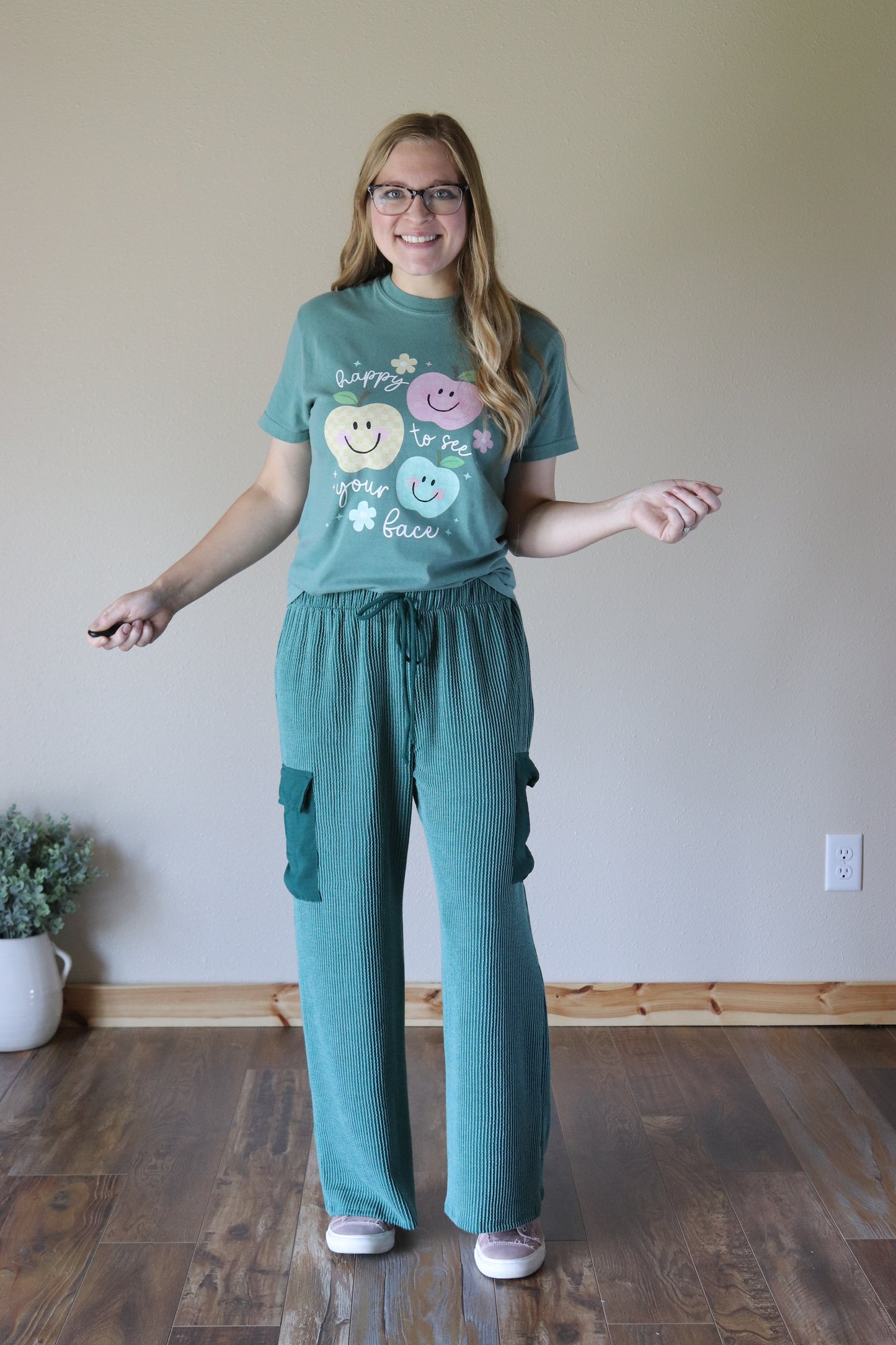 Happy To See Your Face Graphic Tee