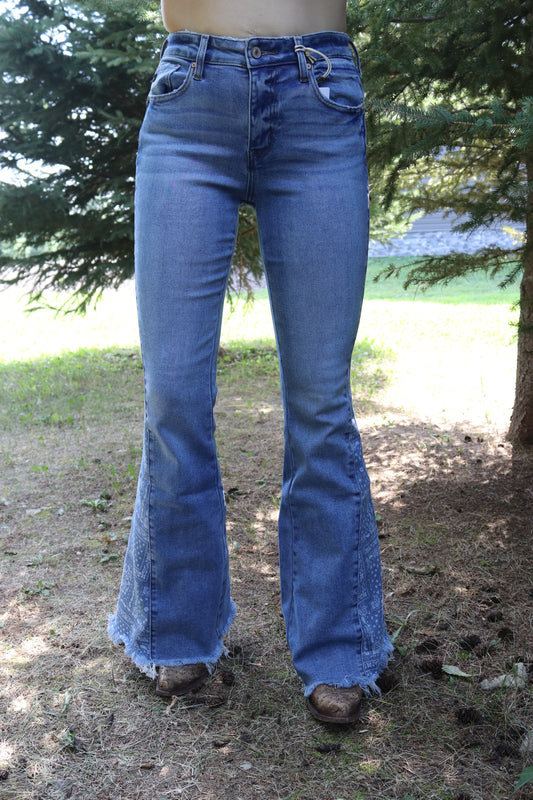 Kancan: Bandana Flares
