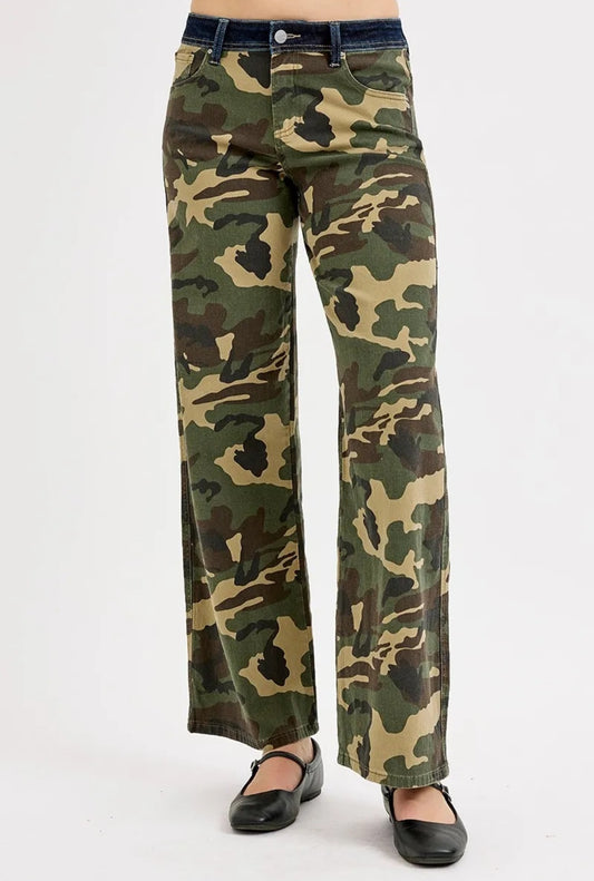 Risen: Straight Leg Camo Jeans